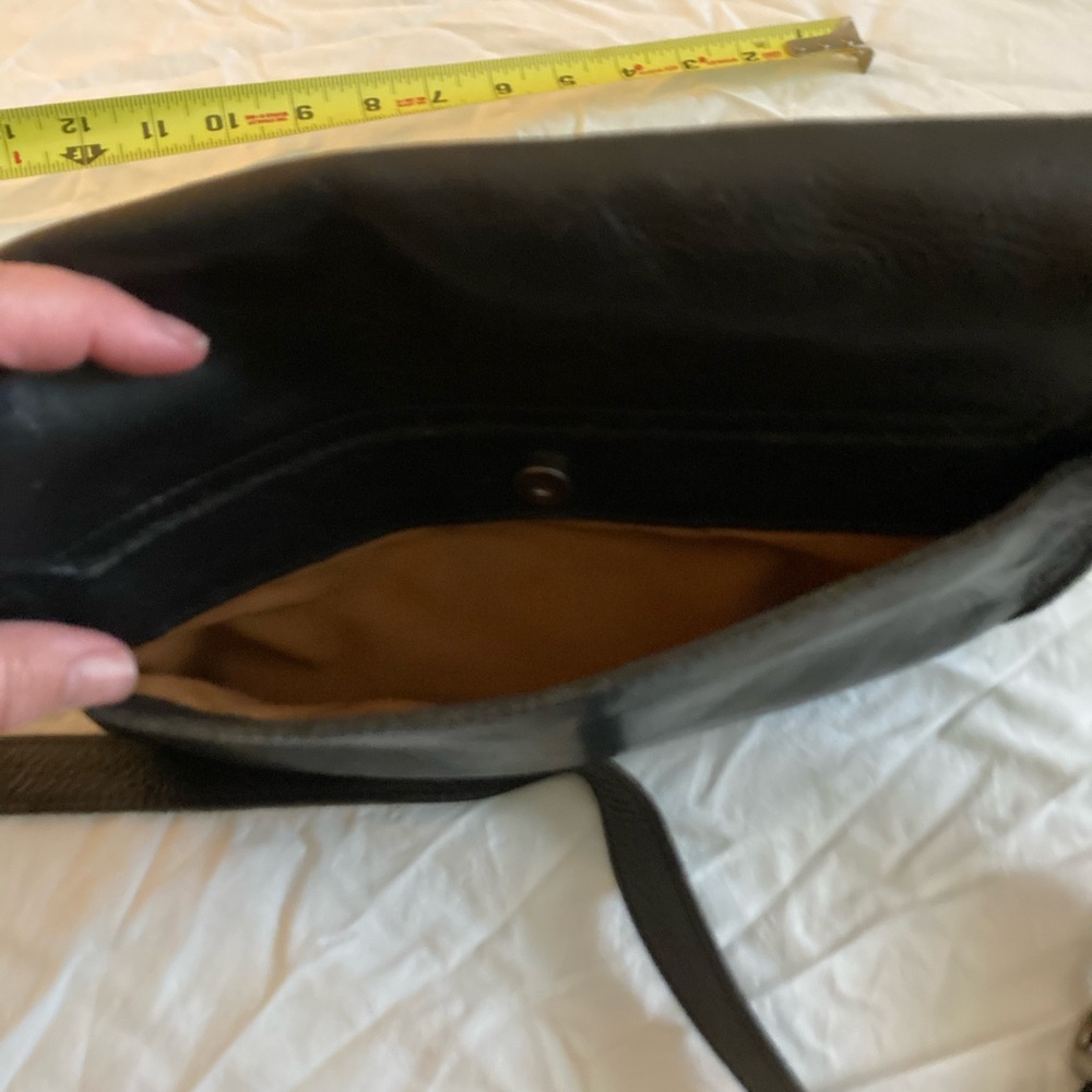 Patricia Nash black shoulder bag.  Great condition, pockets.  Adjustable strap​ - Picture 14 of 14